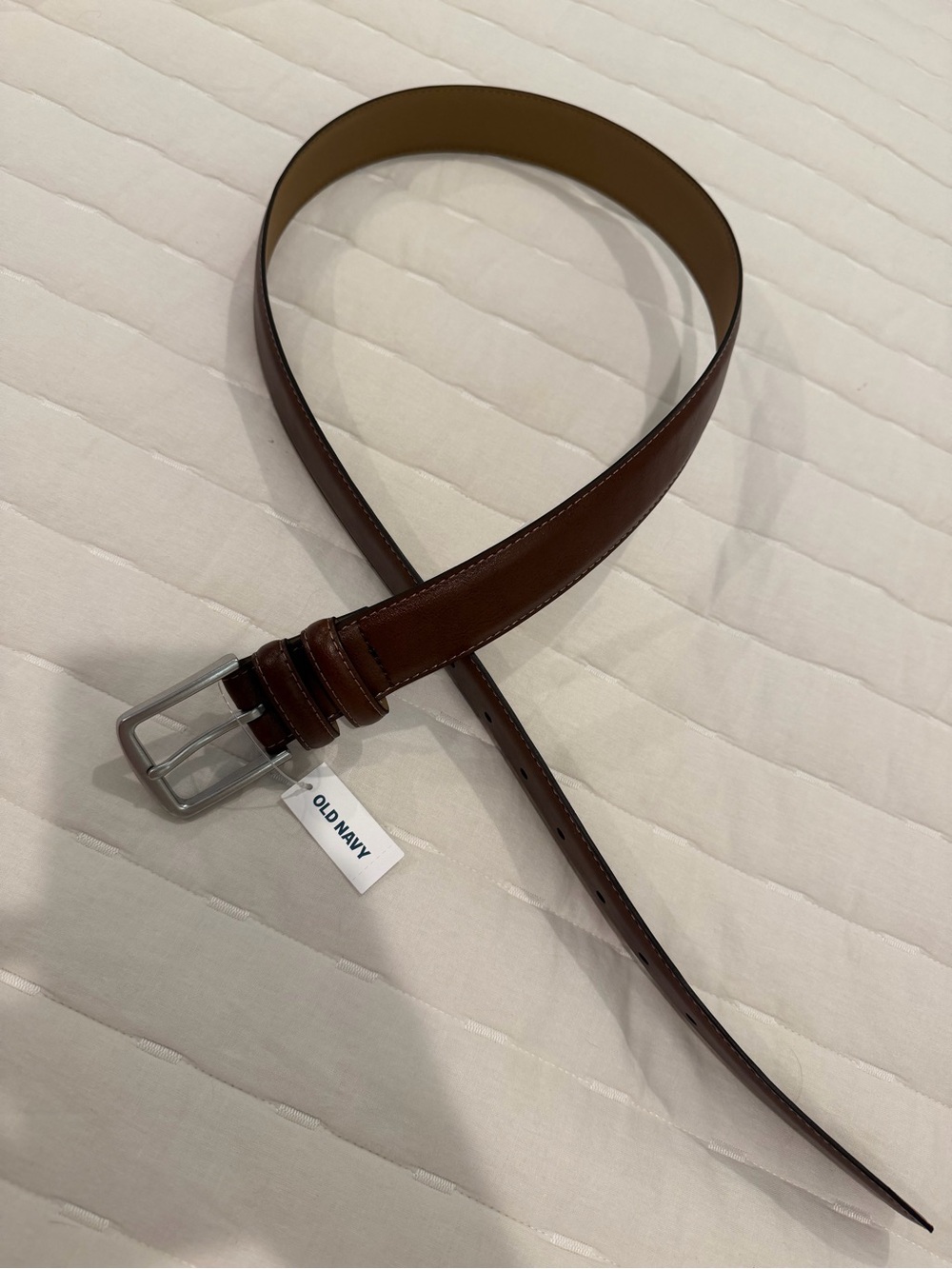 Old Navy Men's M Brown Leather Belt with Silver Buckle NWT